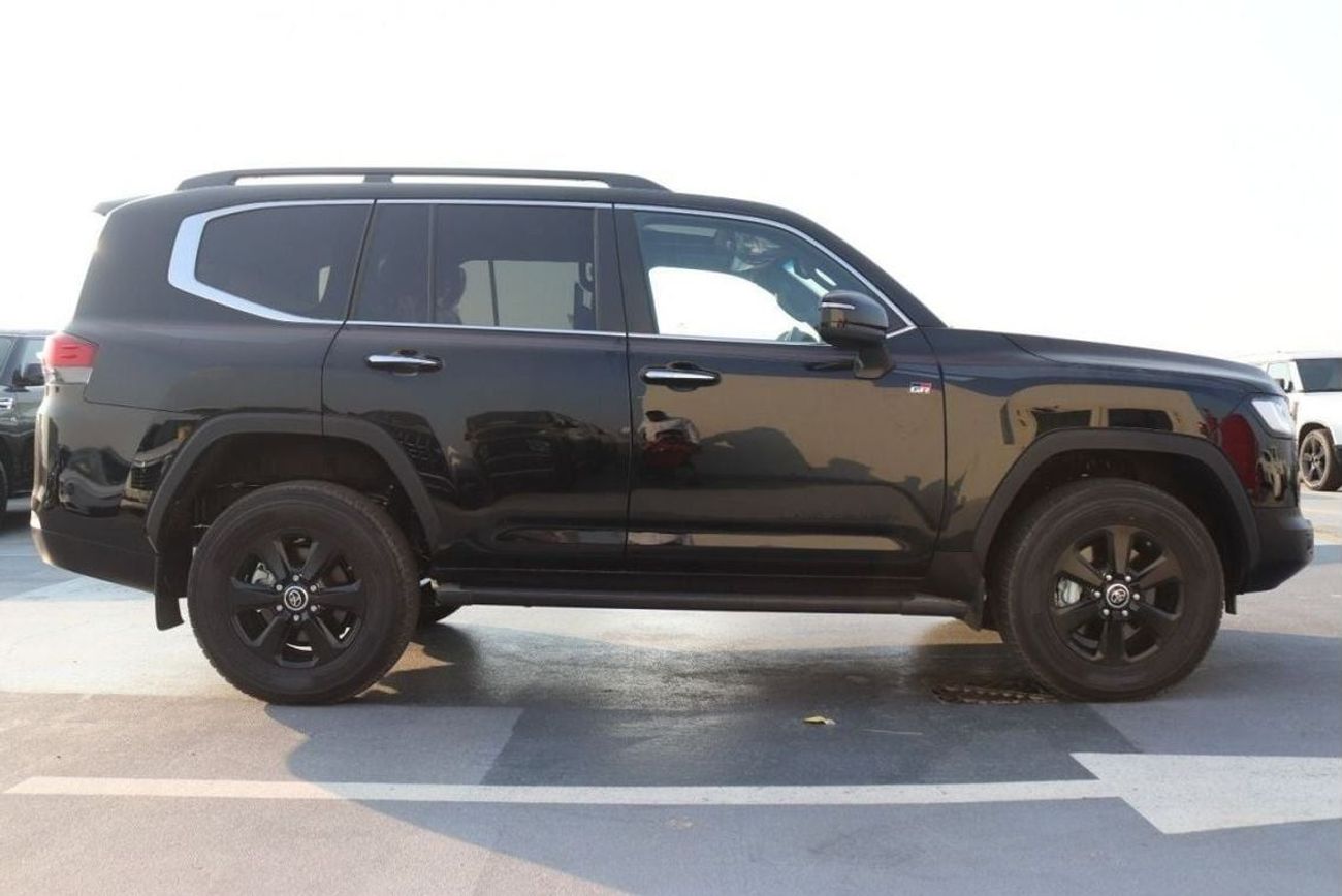 تويوتا لاند كروزر 3.5L GR, SUNROOF, LEATHER SEAT, ELECTRIC SEAT, JBL SOUND SYSTEM, REAR TV, MODEL 2023 FOR EXPORT