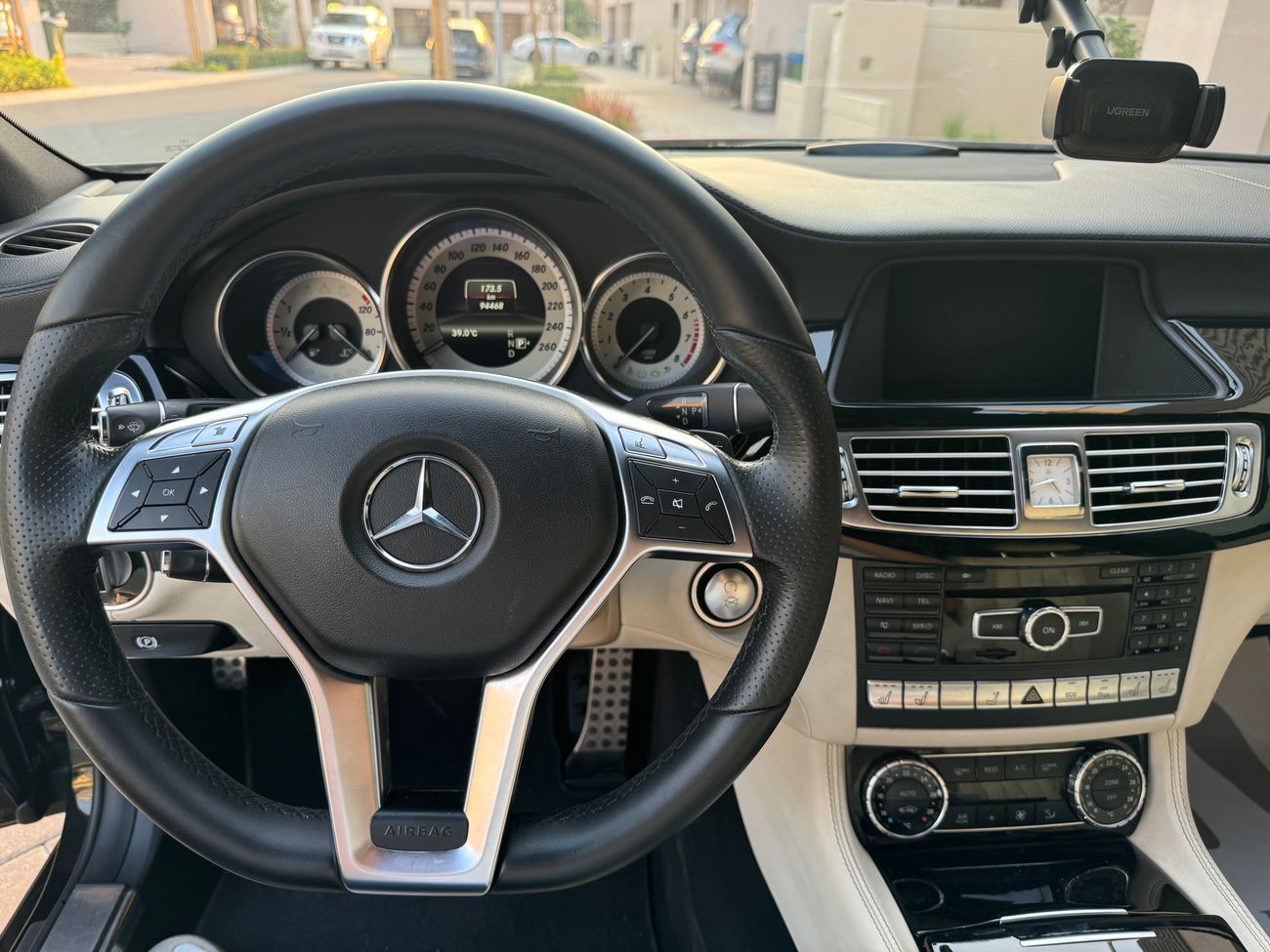 Mercedes-Benz CLS 500 Shooting Brake 4.7L V8