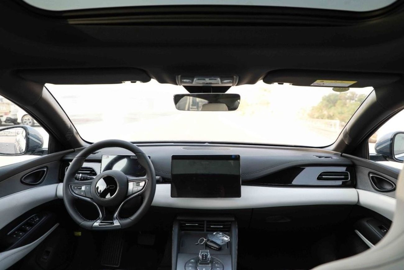 BYD Seal 2024 BYD SEAL 06 DM-i 120KM HONOR 1.5 Plug-in Hybrid - Grey inside Black | Export Only