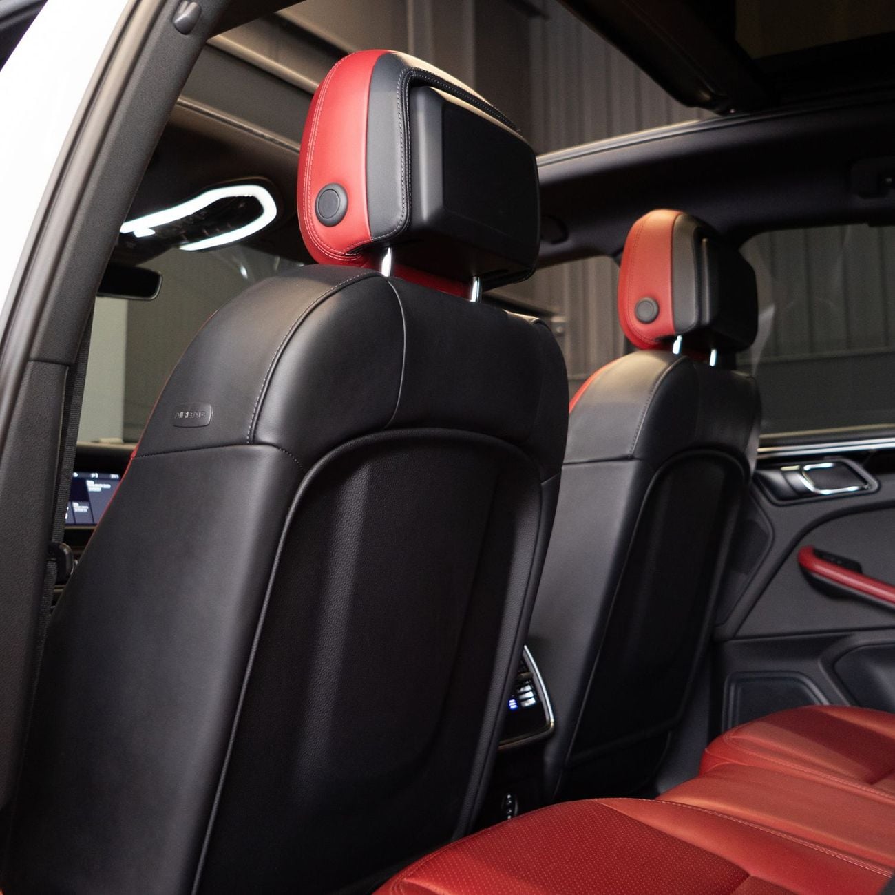 بورش ماكان S 2.9L (375 HP) AED 5,749 P.M • 0% Downpayment • Porsche Macan S  • Agency Warranty