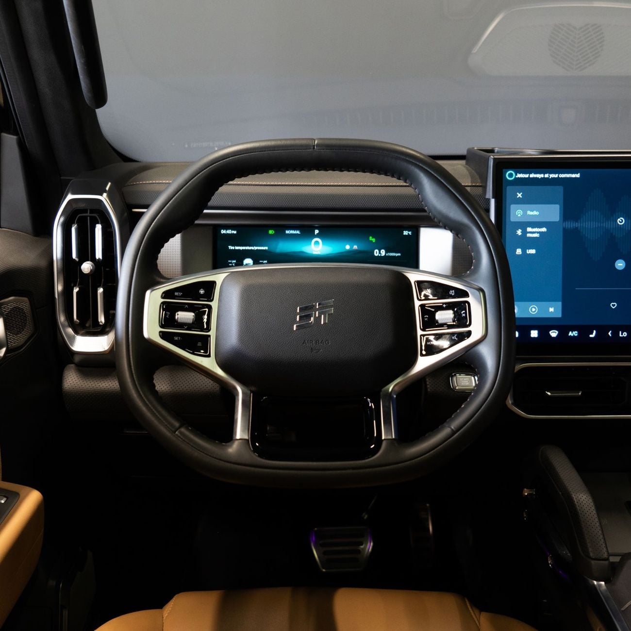 Jetour T2 LUX AED 1,915 P.M • 0% Downpayment • Jetour T2 • 1 Year Warranty