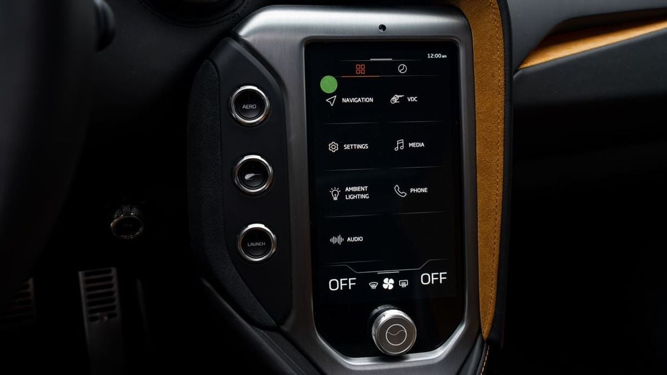 مكلارين 750S 2024 - GCC - Under Warranty