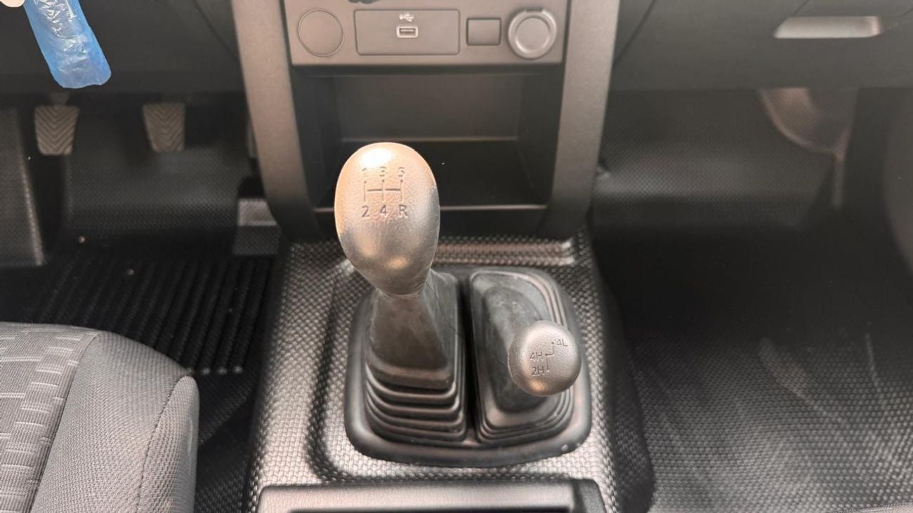 ميتسوبيشي L200 2.4 L DIESEL DOUBL CABIN 4X4 5MT MID -LINE