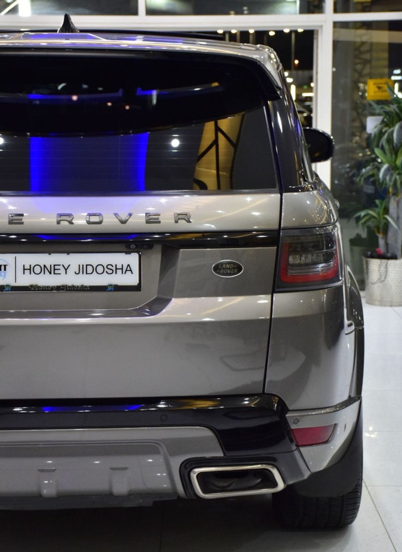 Land Rover Range Rover Sport EXCELLENT DEAL for our Land Rover Range Rover Sport Supercharged ( 2019 Model ) in Brown Color GCC S