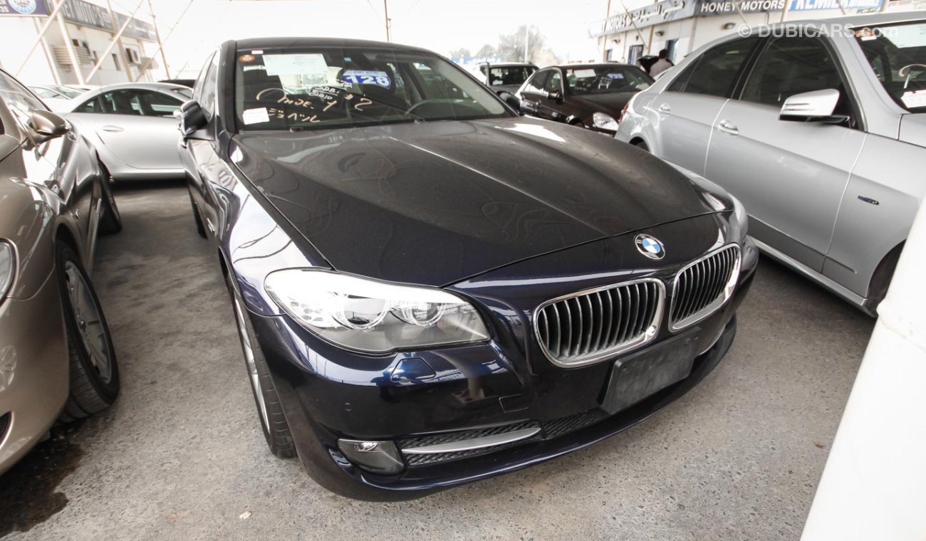 BMW 528i i