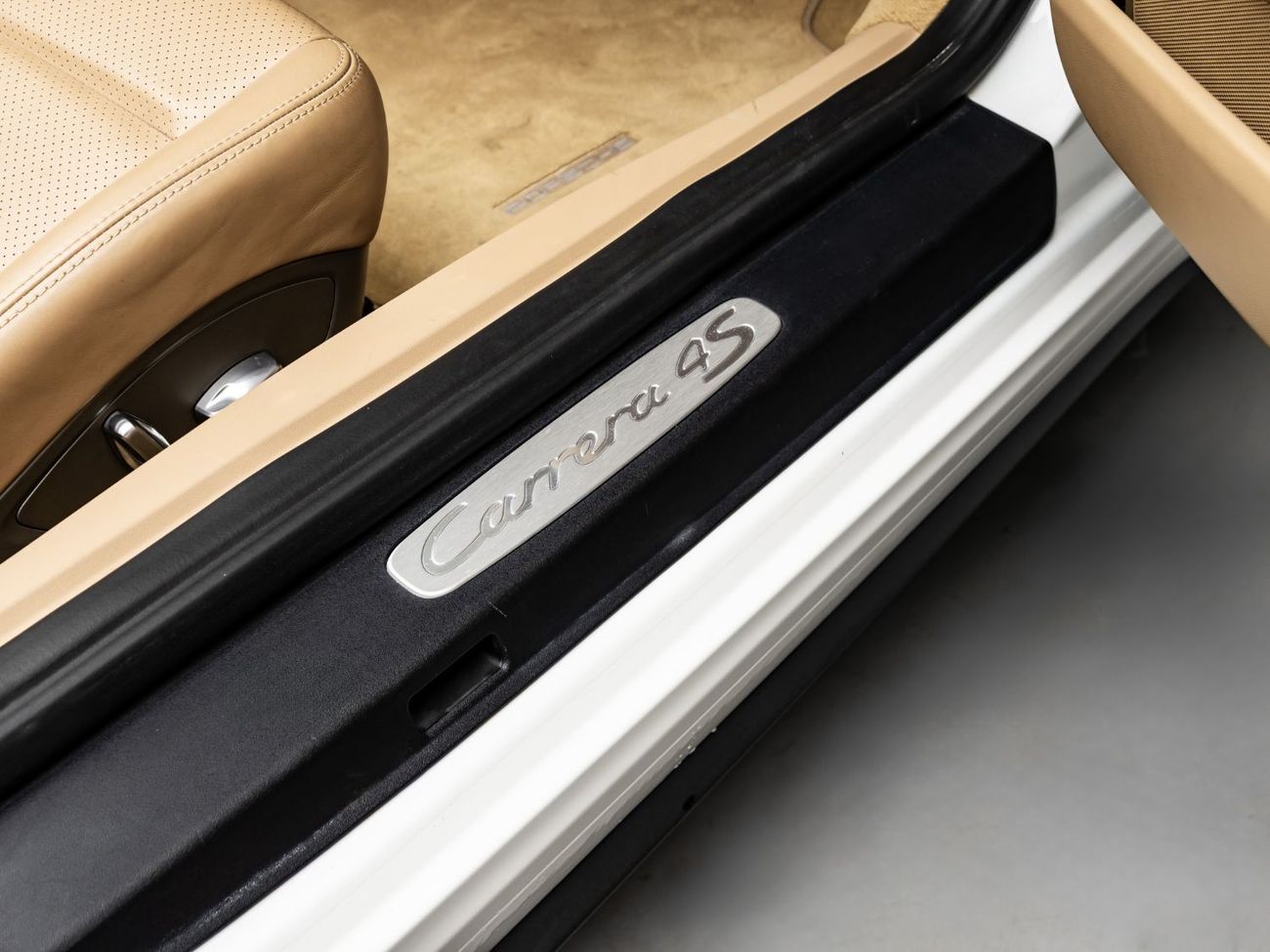 Porsche 911 2014 Porsche 911 Carrera 4S Cabriolet, 1 Year Fully Comprehensive Warranty, Low KMs, GCC