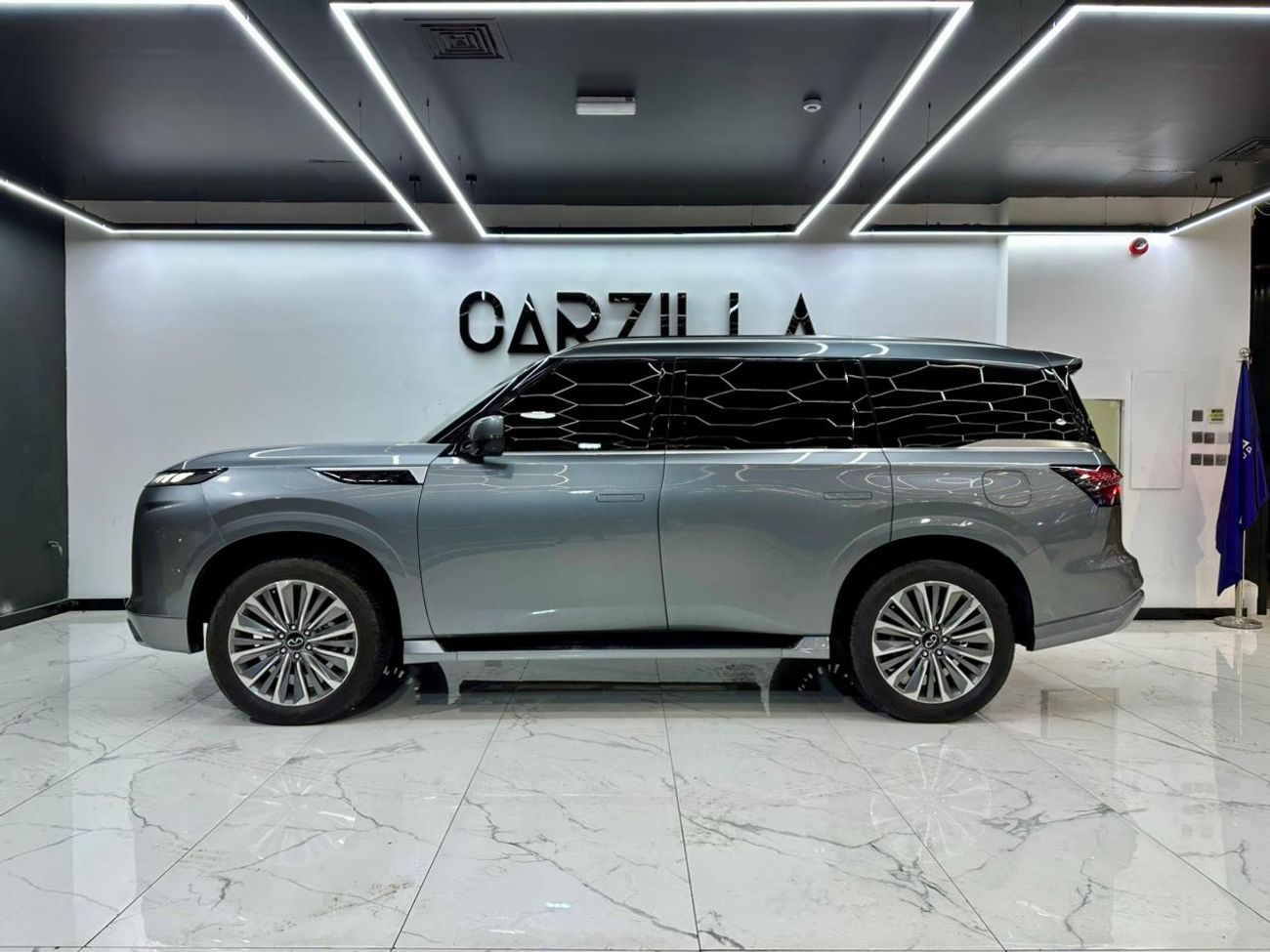 Infiniti QX80 Sensory Bench Chairs 3.5L AED 7344 / Monthly l 0% Down Payment l SENSORY l Agency Warranty until 203