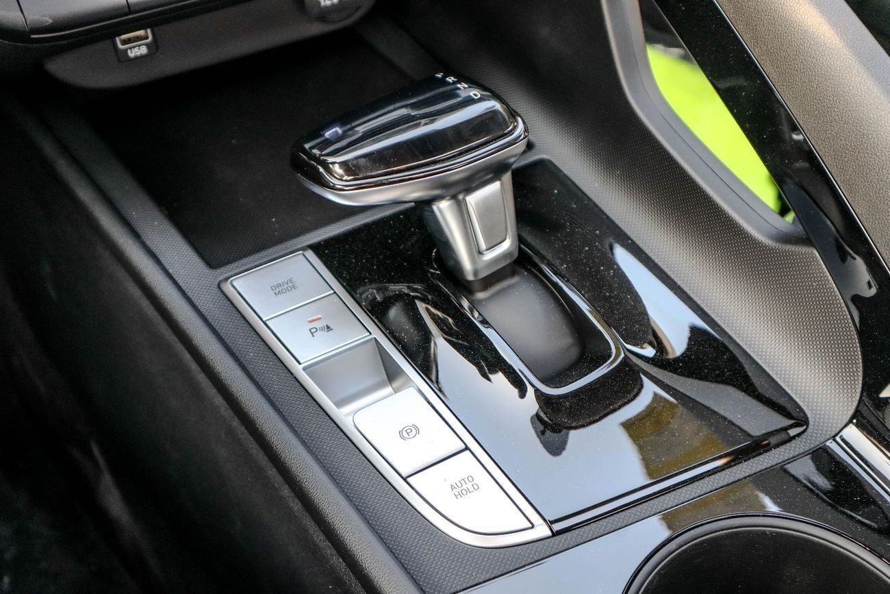 Hyundai Elantra SMART 1.5L Petrol – Automatic – 2025 Model – Chinese Specifications