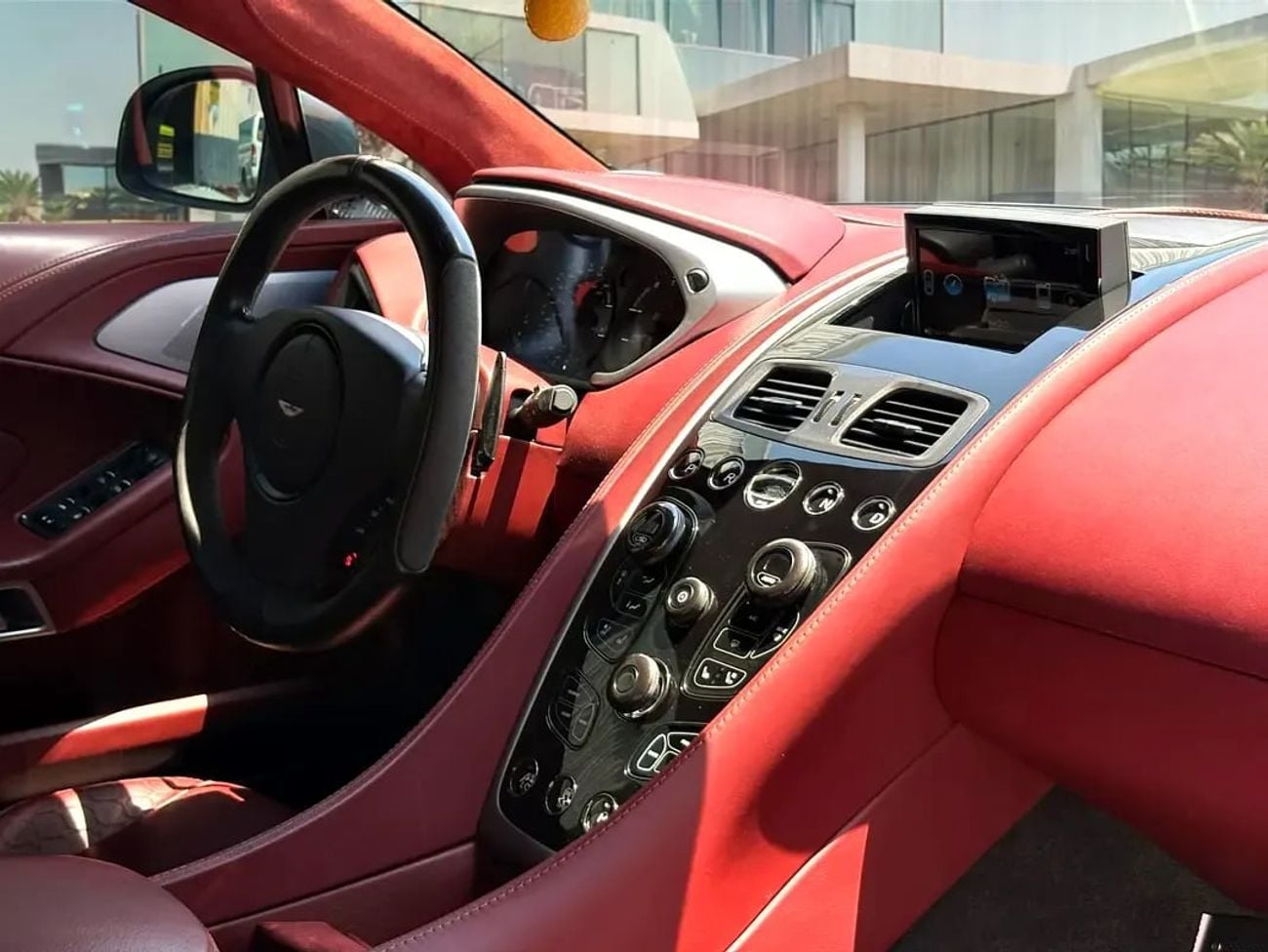 Aston Martin Vanquish STD ASTON MARTIN VANQUISH | V12 | 2014 | GCC SPECS