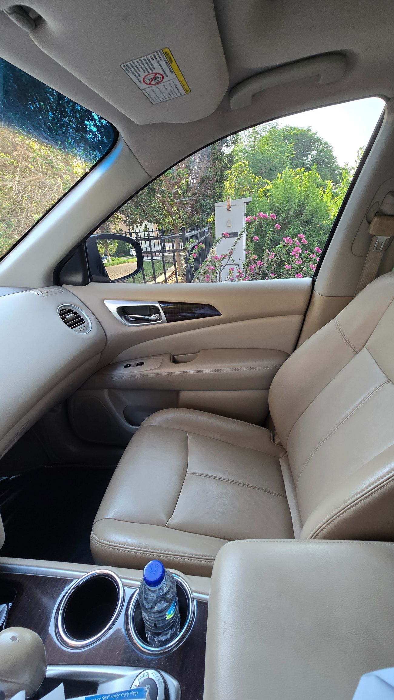 Nissan Pathfinder SV 3.5L (260 HP) 4WD