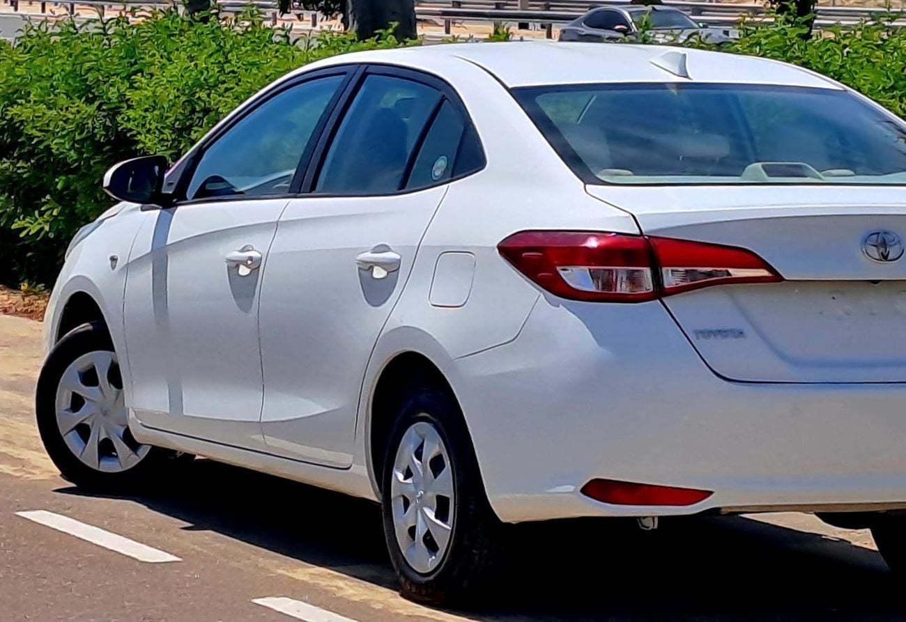 Toyota Yaris E 1.5L G 530-Monthly l GCC l 1.5L, Cruise, Camera l Accident Free