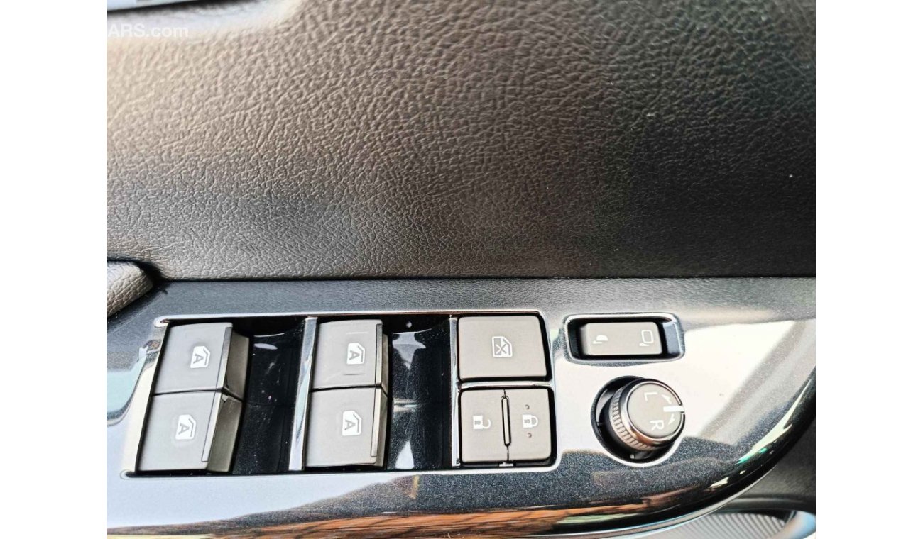 Toyota Hilux GR-S / V4 / 2.8L DIESEL / A/T / 360” Camera With Roll Bar  (CODE #  HDGR28AF)