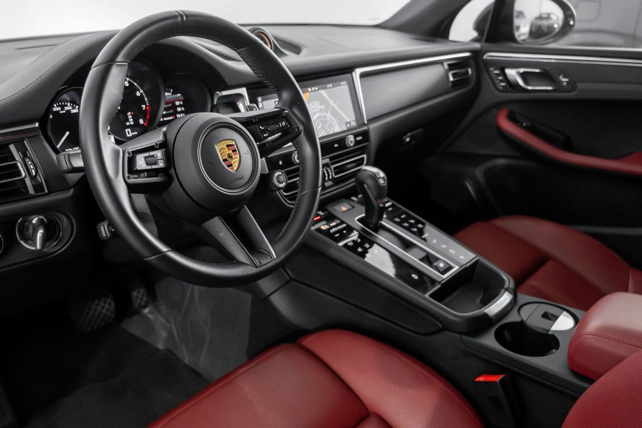 Porsche Macan Std 2.0L (260 HP)