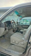 Toyota Land Cruiser GXR GCC only 30900 KM