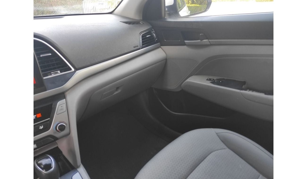 هيونداي إلانترا Standard 2.0L Hyundai Elantra 2017 2.0 usa full automatic