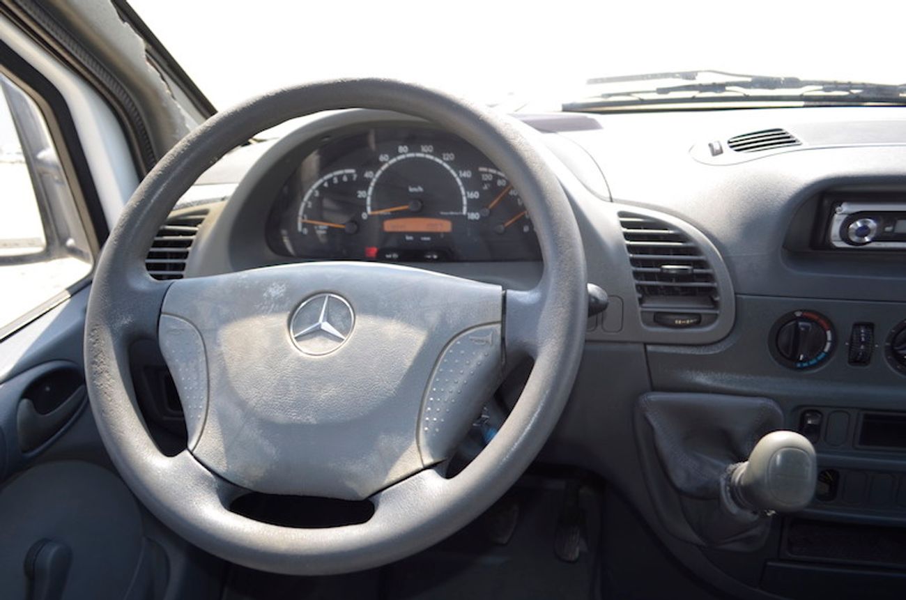 Mercedes-Benz Sprinter DELIVERY VAN GCC SPECS