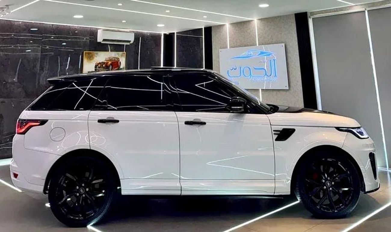 Land Rover Range Rover Sport SVR 5.0L (575 HP) AWD