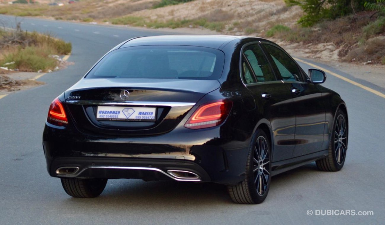 Mercedes-Benz C200 GCC / FULL OPTIONS / UNDER WARRANTY FROM AGENCY