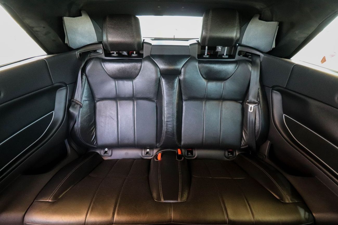 Land Rover Range Rover Evoque Prestige 2.0L (3 Door)