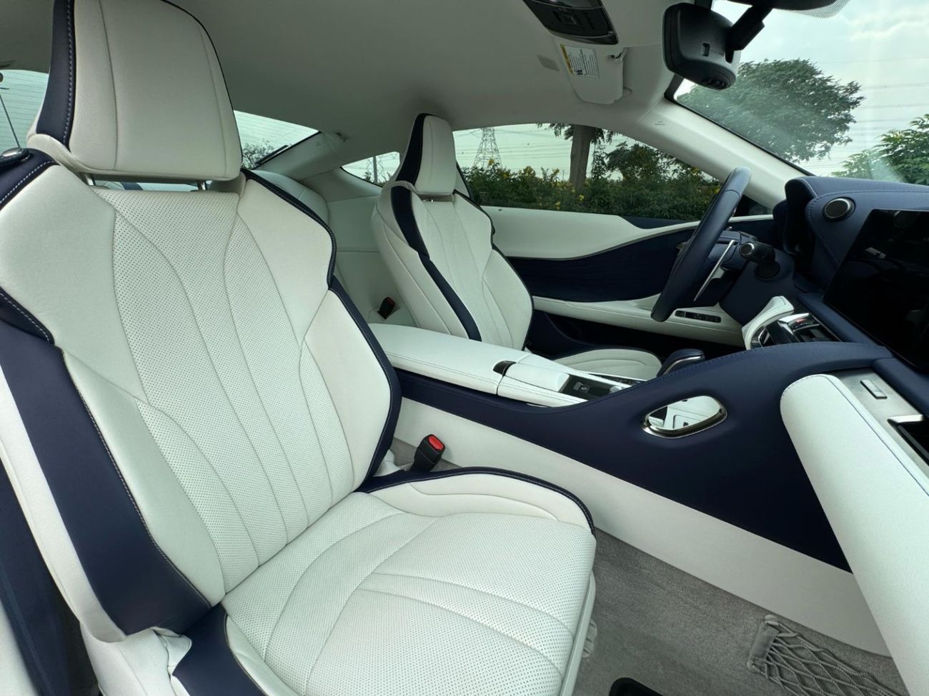 Lexus LC500 Sport 5.0L CANADA SPEC NEAT AND CLEAN