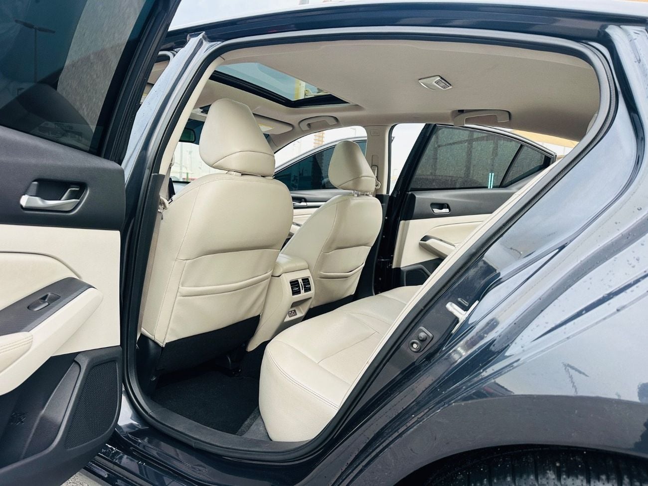 نيسان ألتيما