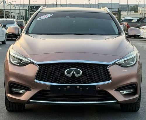 إنفينيتي Q 30 حالة ممتازة من الداخل و الخارج