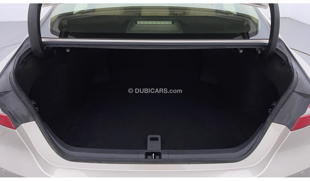 Toyota Camry GLE 2.5 | Zero Down Payment | Free Home Test Drive