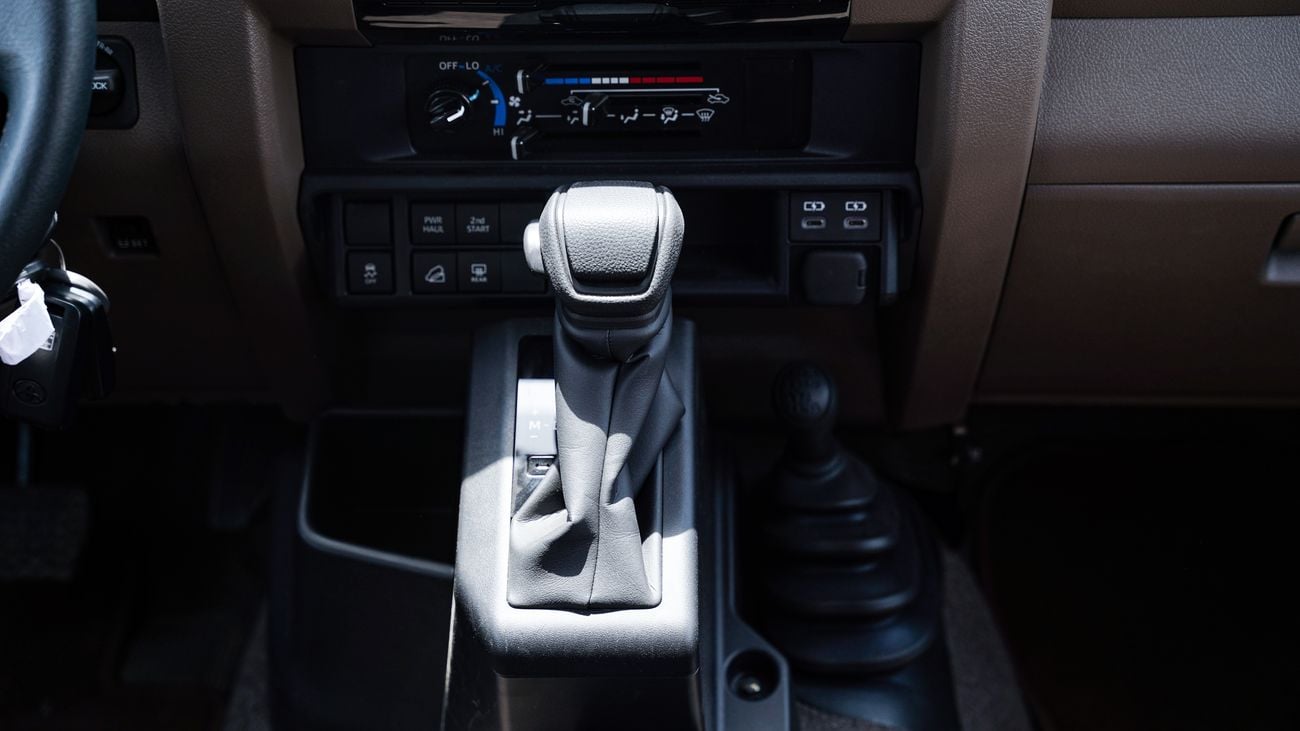 Toyota Land Cruiser 70