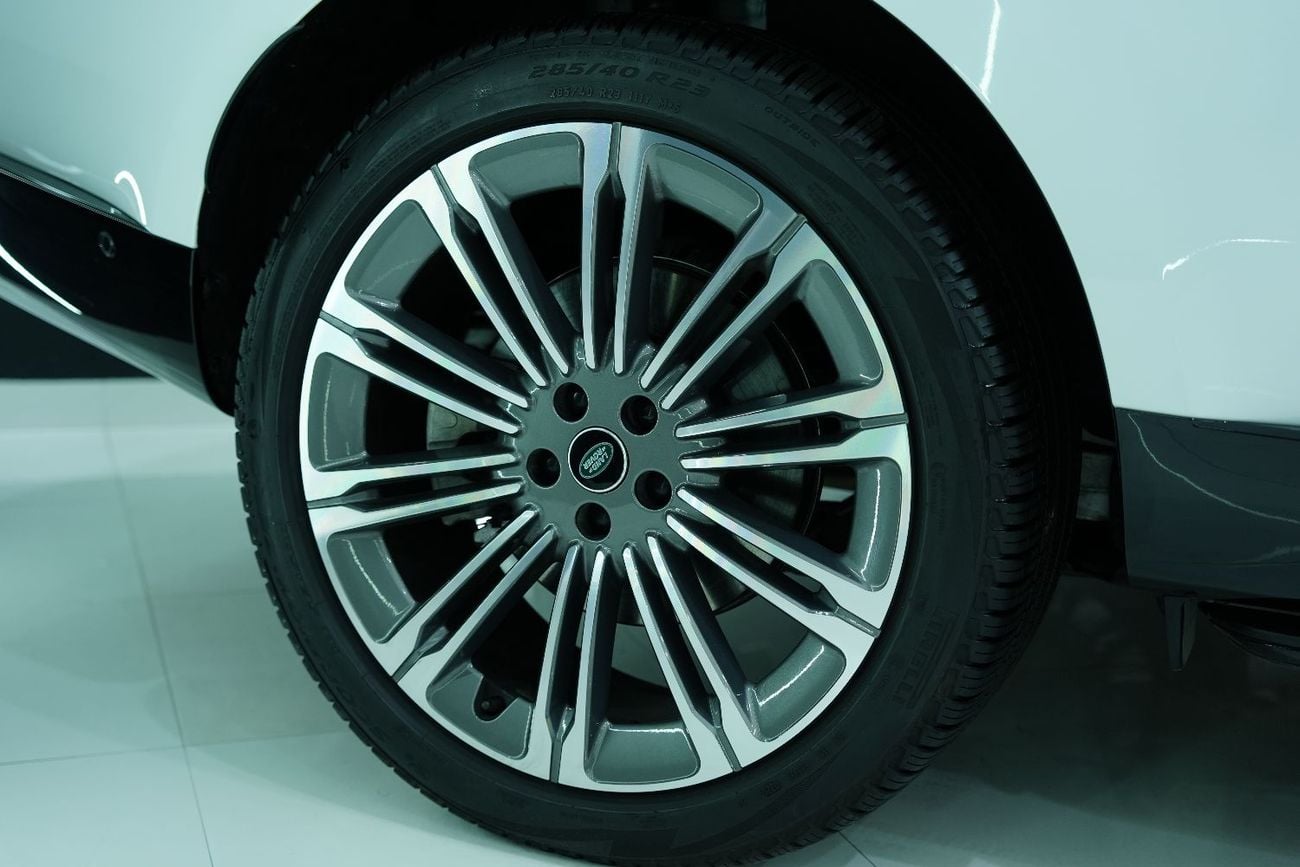 لاند روفر رينج روفر Vogue P400 SE LWB, 7-Seater, Deployable Side Steps, Panoramic Roof!!