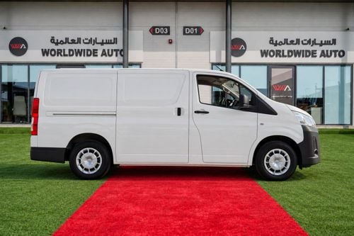 Toyota Hiace GL - STANDARD ROOF CARGO MANUAL TRANSMISSION