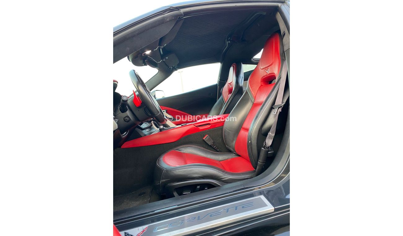 Chevrolet Corvette Z51 Competition SEats Chevrolet corvette C7 Z51 GCC 2017 full option perfect condition