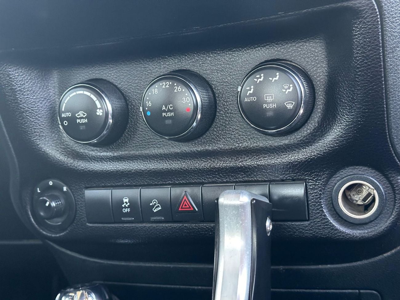 جيب رانجلر Sport Falcon 3.6L A/T (2 Door)