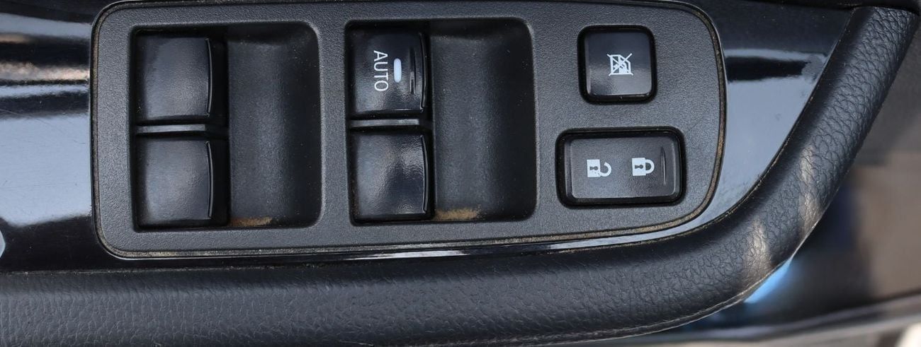 ميتسوبيشي إكسباندر ماتسوبيشى إكسبندر كرووس - موديل 2023 سياره خليجيه بدون حوادث بحاله ممتازه وممشى 73000 كيلو متر