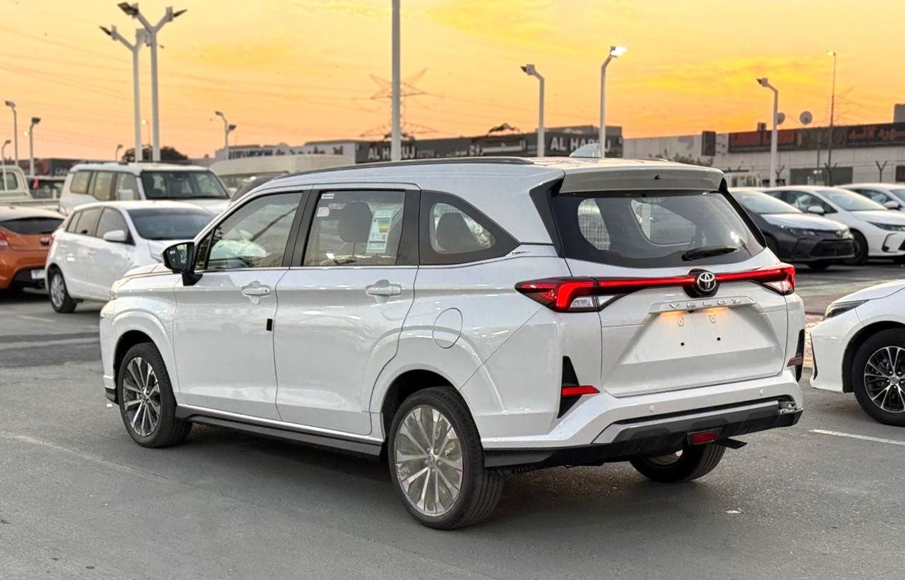 تويوتا فيلوز VELOZ - V Full Option 1.5L 4 Cylinders - 7 Seats 2025 Model