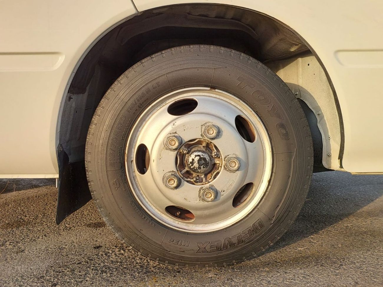 Toyota Coaster (RAMADAN OFFER) TOYOTA COASTER BUS RHD 2008 MODEL 4.0 L DIESEL AUTOMATIC(PM03108)