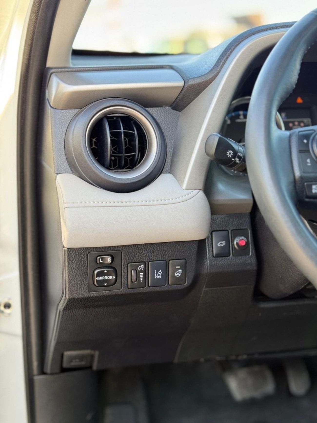 تويوتا راف ٤ TOYOTA RAV4 Platinum 2.5LFull Option