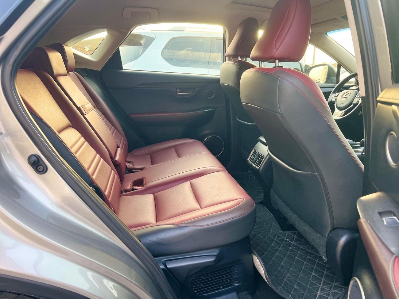 لكزس NX 300 Premier 2.0L