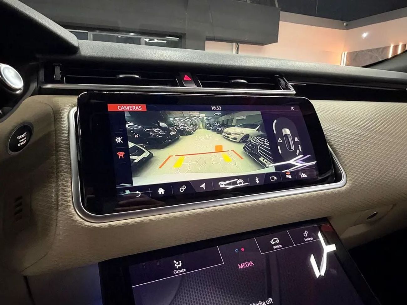 Land Rover Range Rover Velar R-DYNAMIC HSE