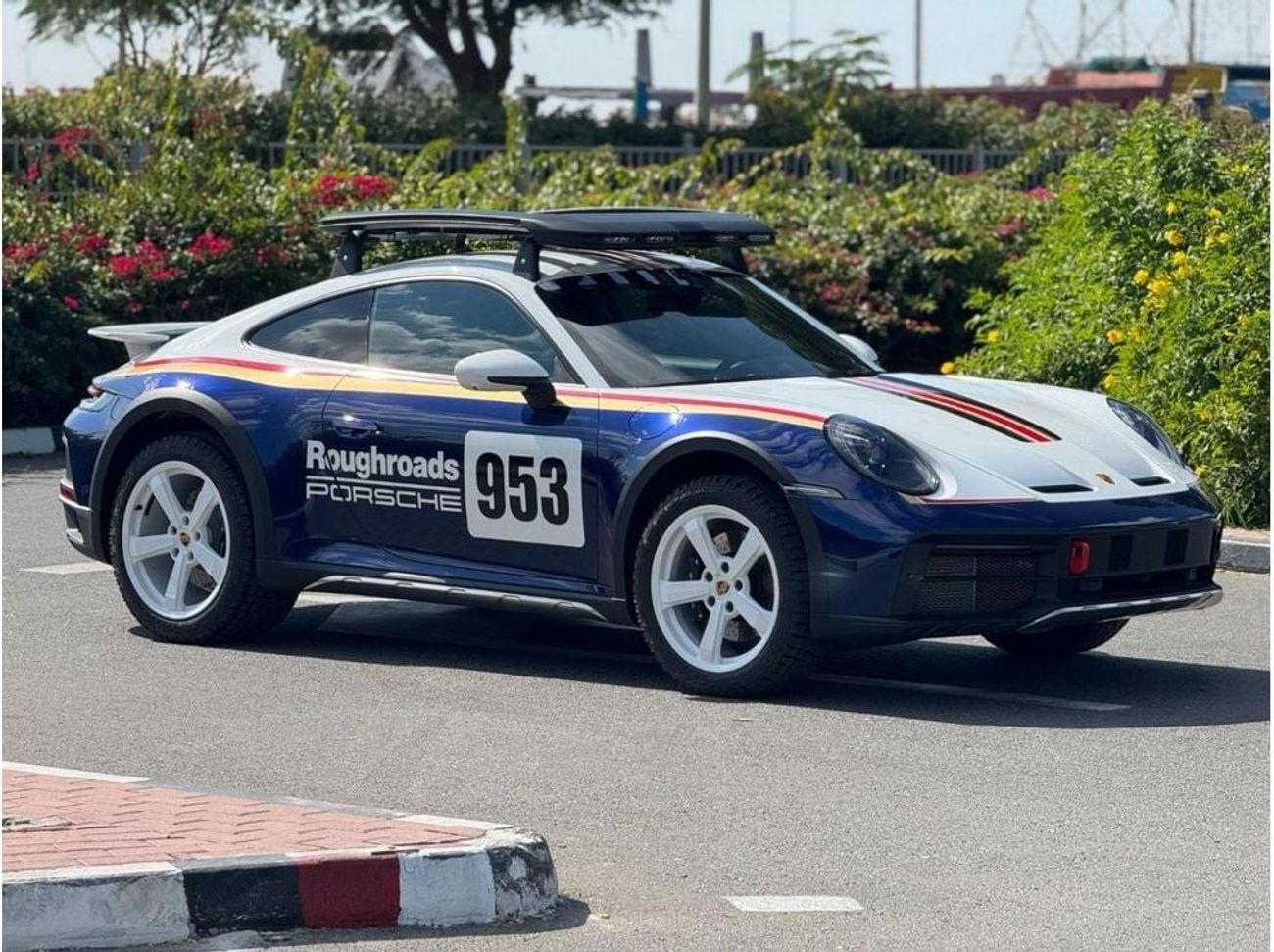 Porsche 911 Dakar 3.0L (475 HP) Coupe GERMAN SPEC NEAT AND CLEAN