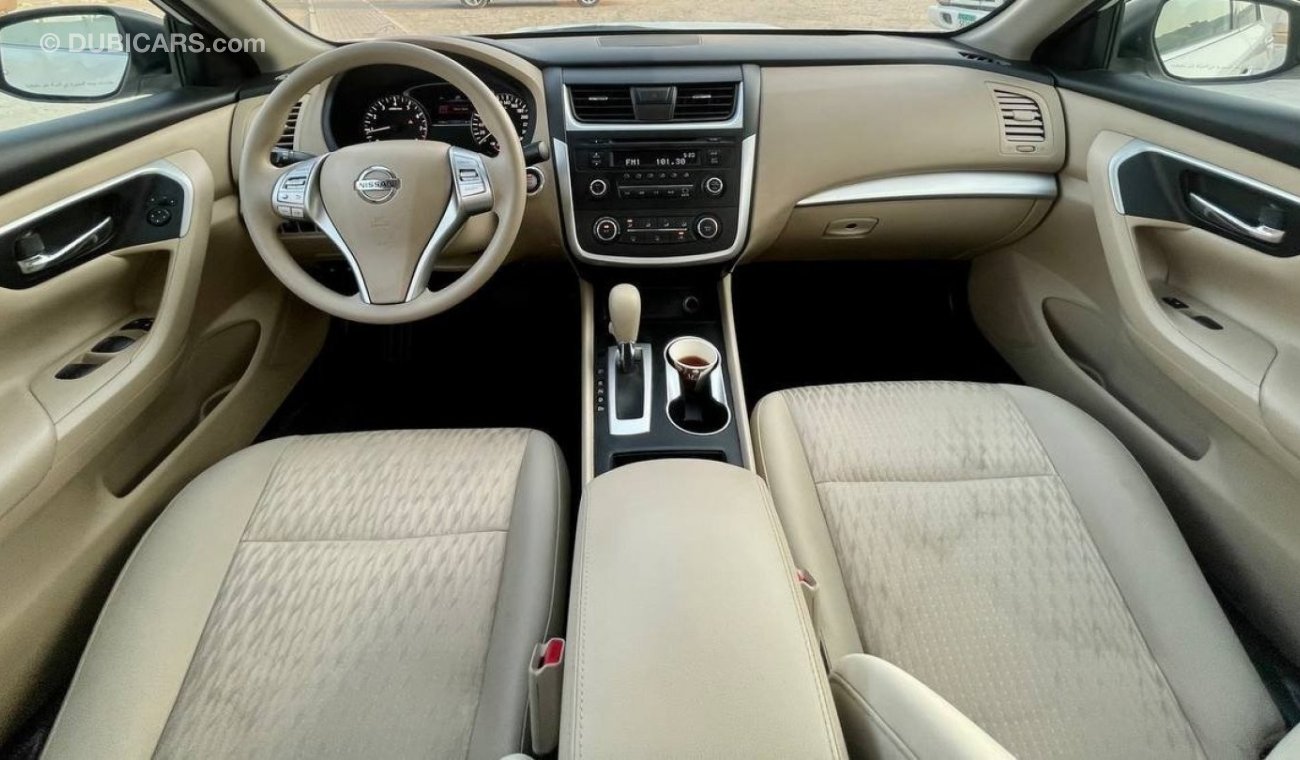 Nissan Altima Nissan Altima 2018 GCC in excellent condition without accidents, very clean inside and outside