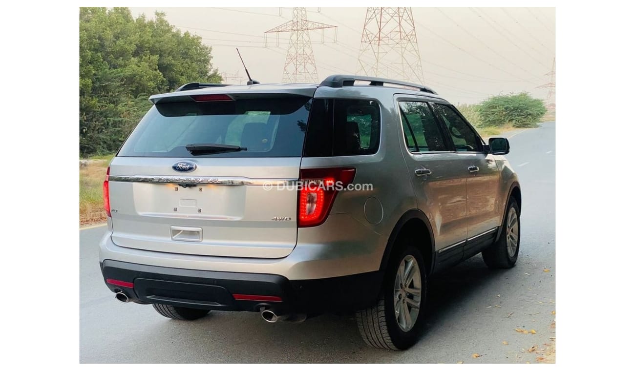 فورد إكسبلورر Std Std فورد اكسبلور 2015 خليجي بحاله ممتازه بدون حوادث