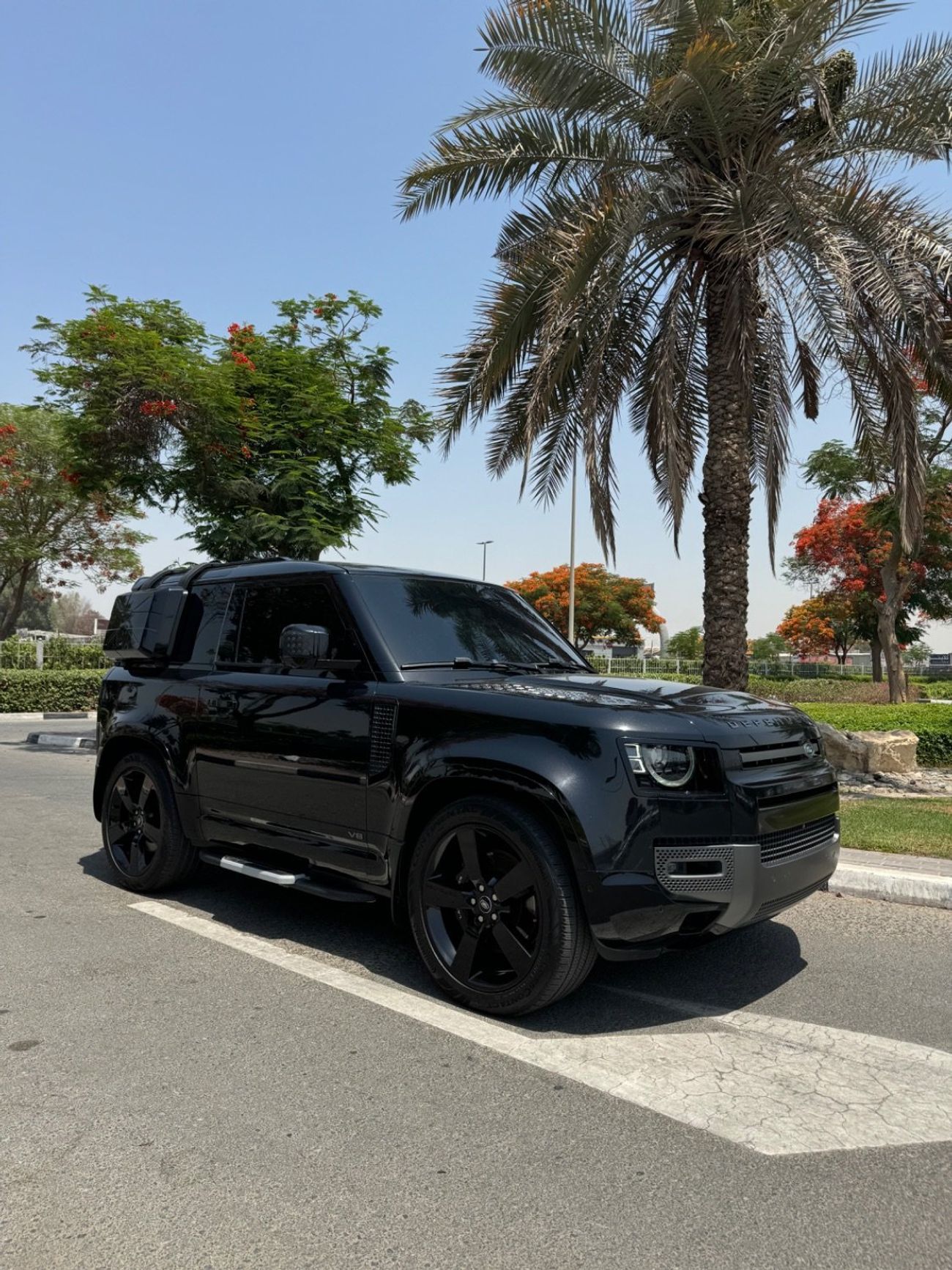 لاند روفر ديفندر 90 X P525 5.0L