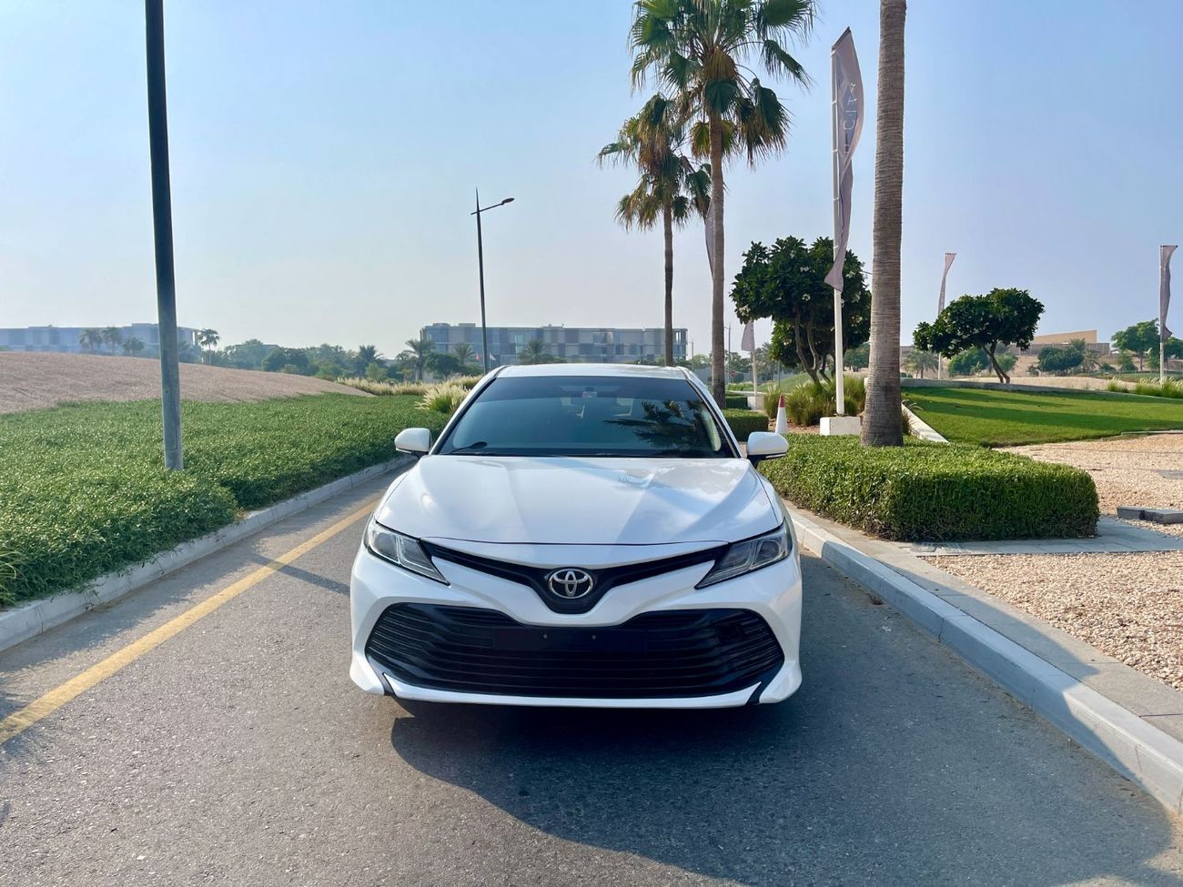 Toyota Camry SE Banking facilities without the need for a first payment