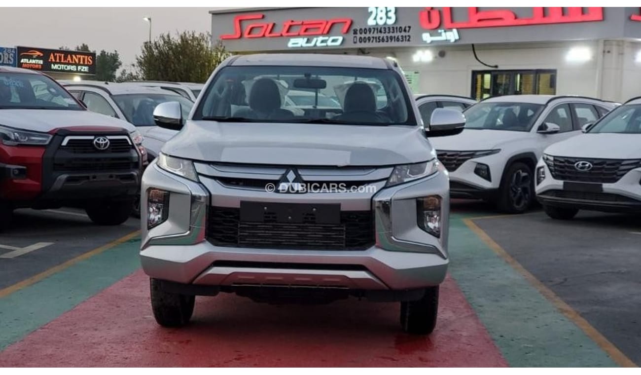 ميتسوبيشي L200 Mitsubishi L200 Pick Up D/Cab M/T 2.4L Diesel with Chrome Package