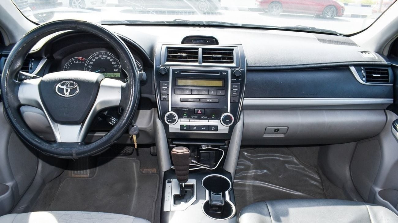 Toyota Camry S