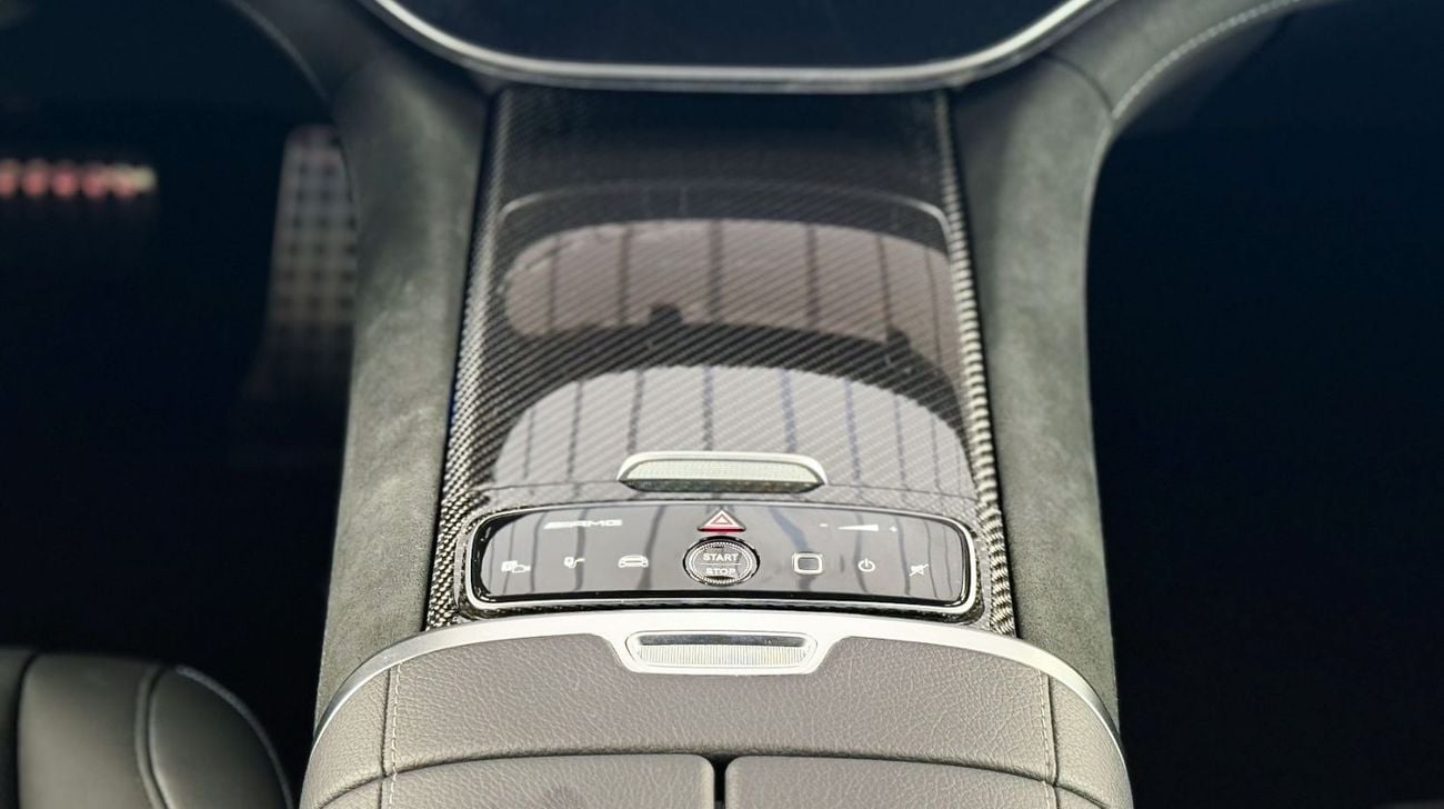 مرسيدس بنز EQE 53 4M Mercedes-Benz EQE 53 AMG 2024 - GCC - Under Warranty