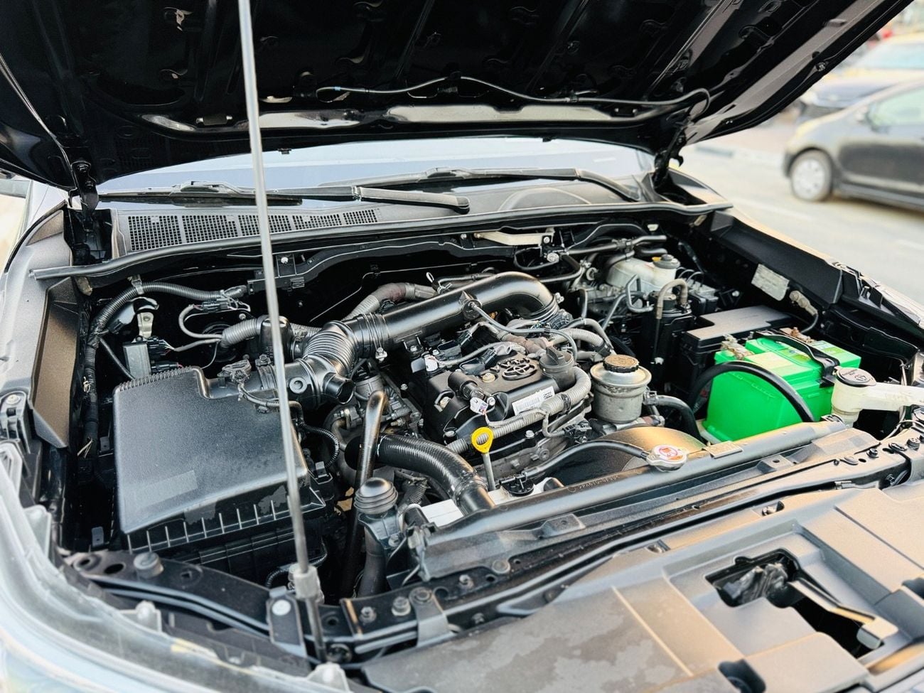 تويوتا هيلوكس Toyota Hilux GR Sport 2.7L V4