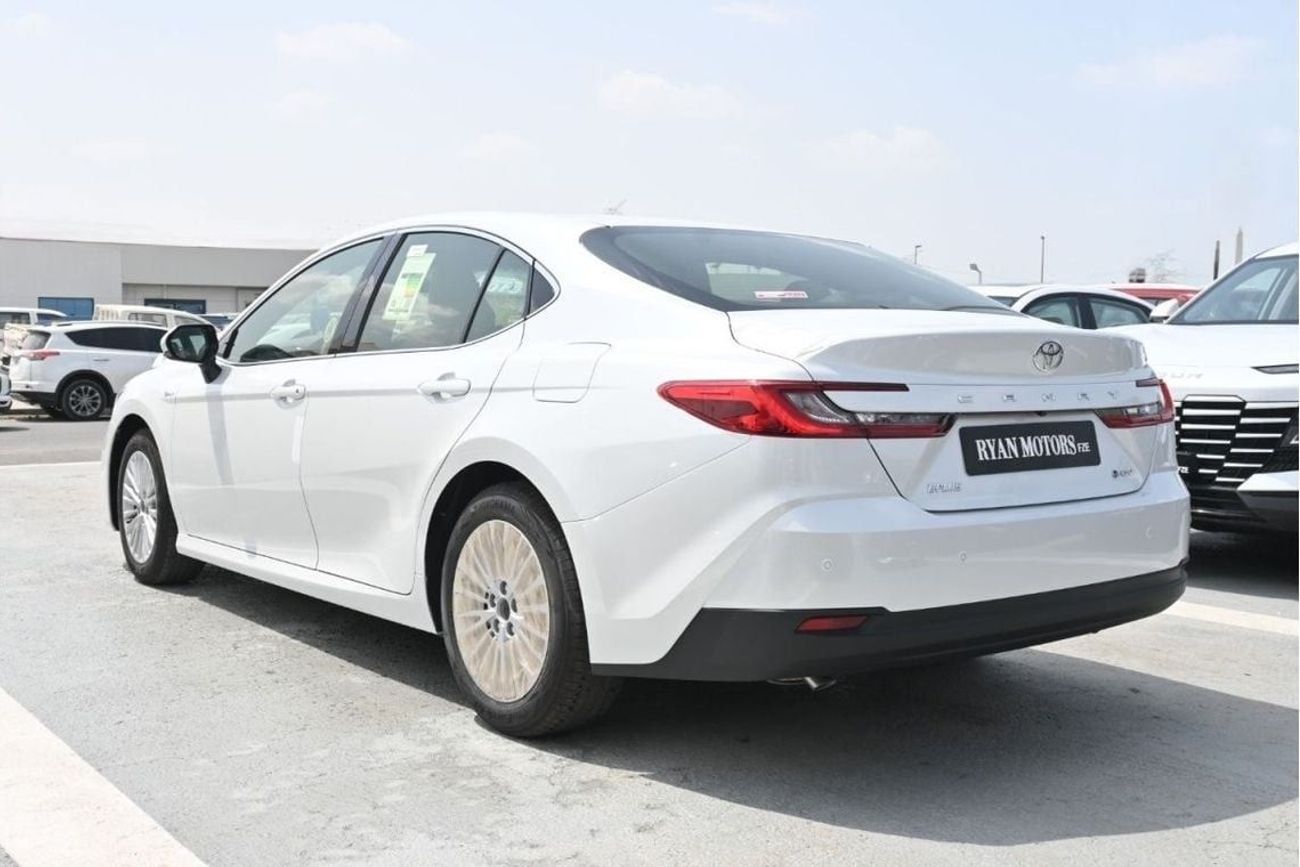 Toyota Camry Toyota Camry E-Plus 2.5L Hybrid, Model 2025, Color White (Export Price)