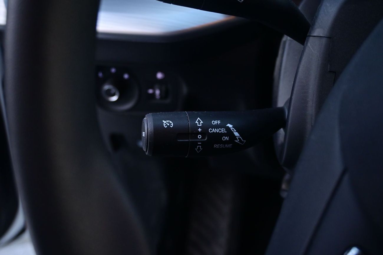 MG 5 MG5 1.5L, Manual Petrol, Model 2025 Color White