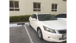 هوندا أكورد LX, 2.4L